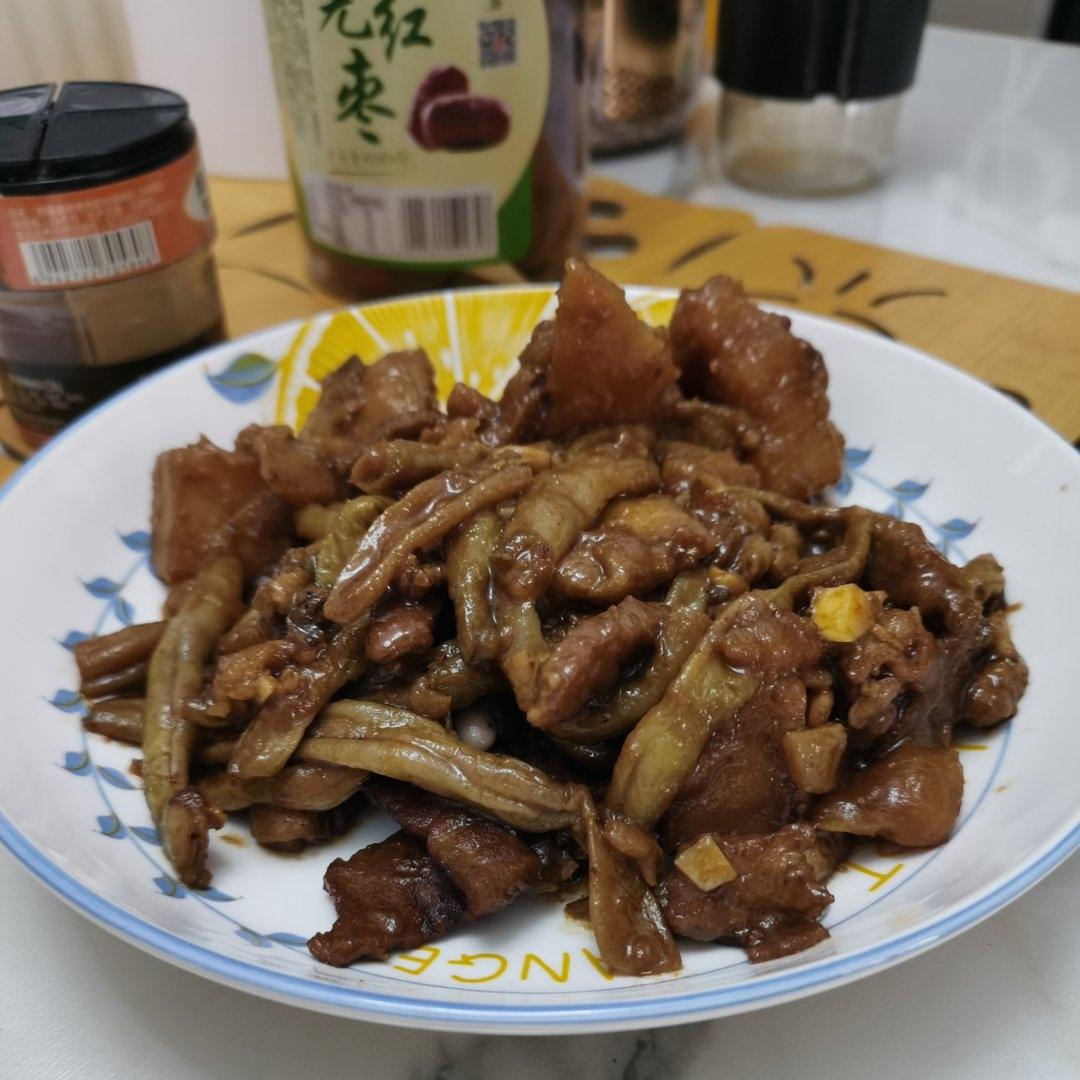绝对正宗的东北土豆豆角炖五花肉