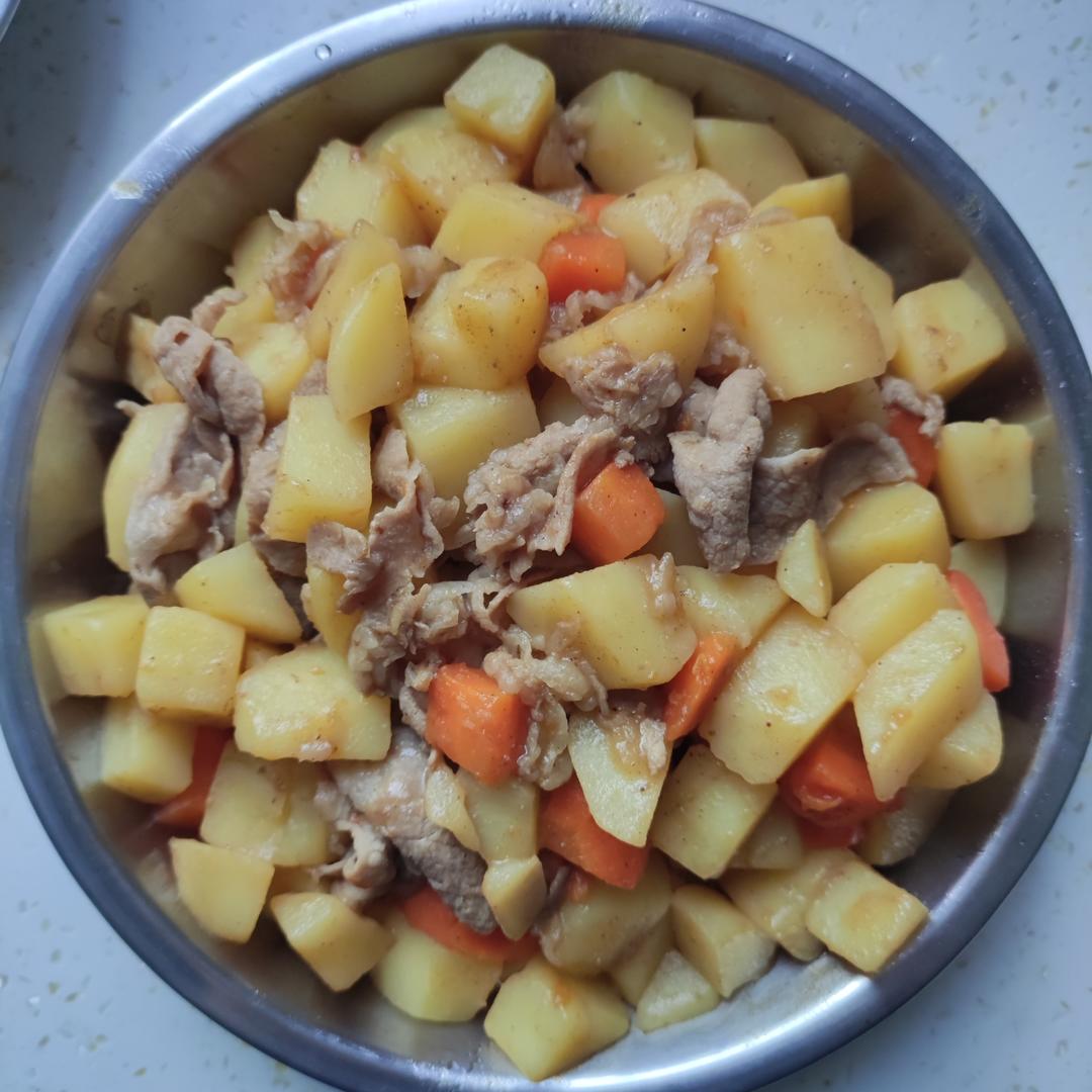 好吃到舔碗底的土豆肥牛拌饭