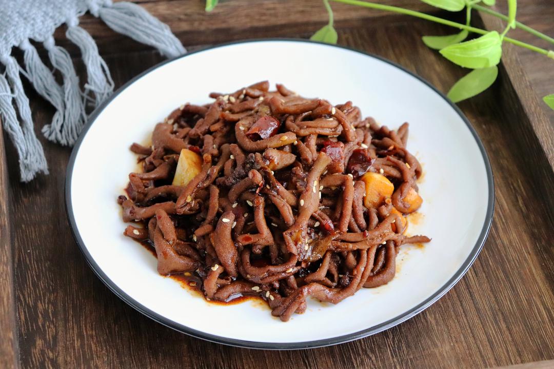 超级下饭的麻辣鸭肠