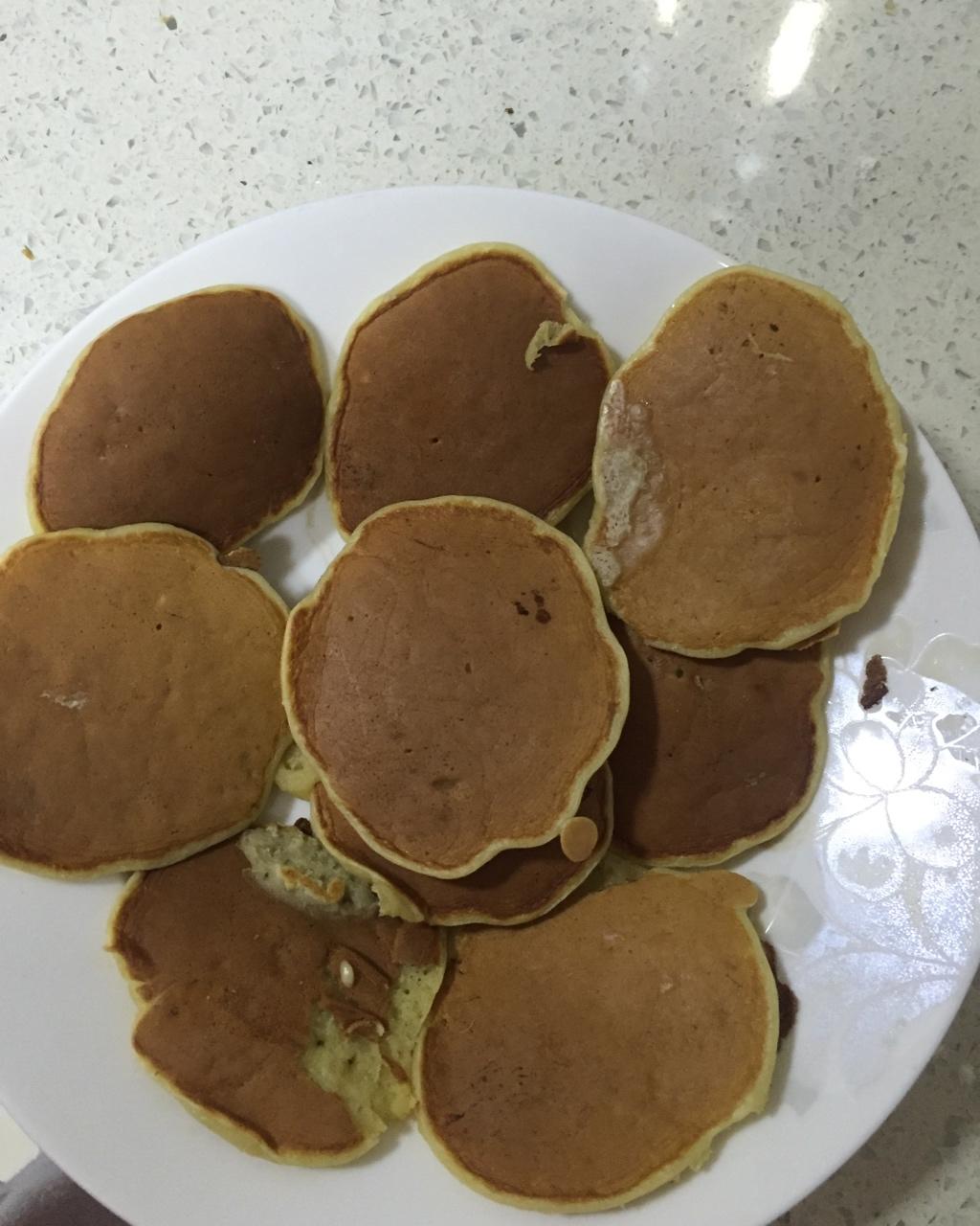 【减脂早餐】无油香蕉松饼（超简单）