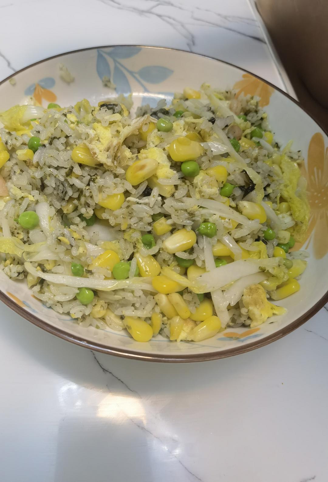 万变的紫菜炒饭