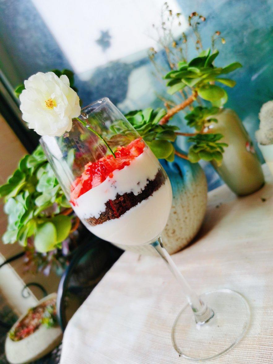 五分钟超快手甜品🍓网红奥利奥草莓酸奶杯