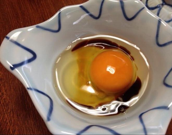 生雞蛋醬油拌飯的做法