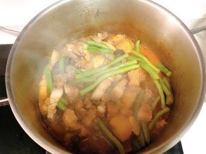 土豆豆角烧肉的做法 步骤6