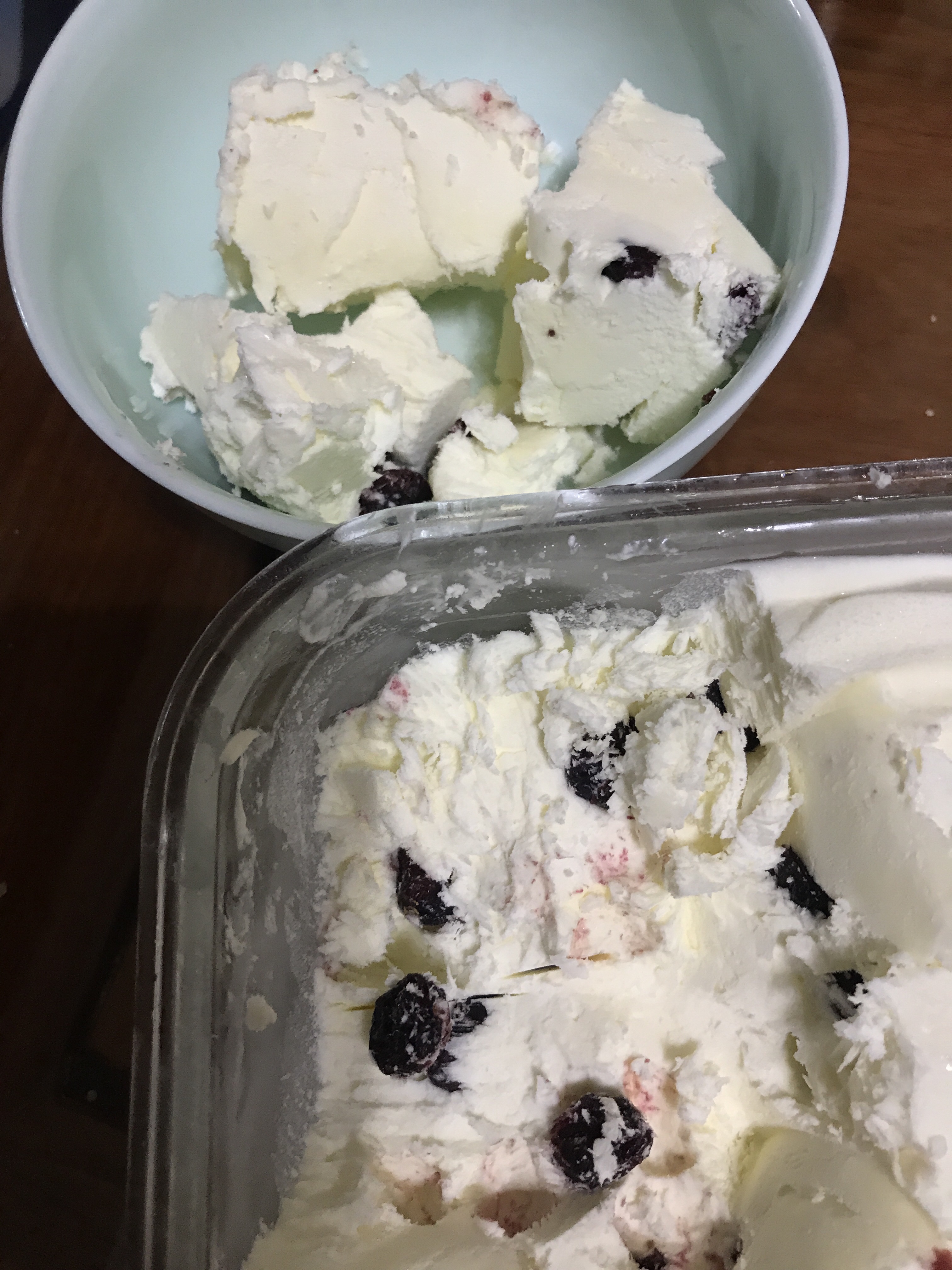 蔓越莓冰淇淋（消耗淡奶油）的做法