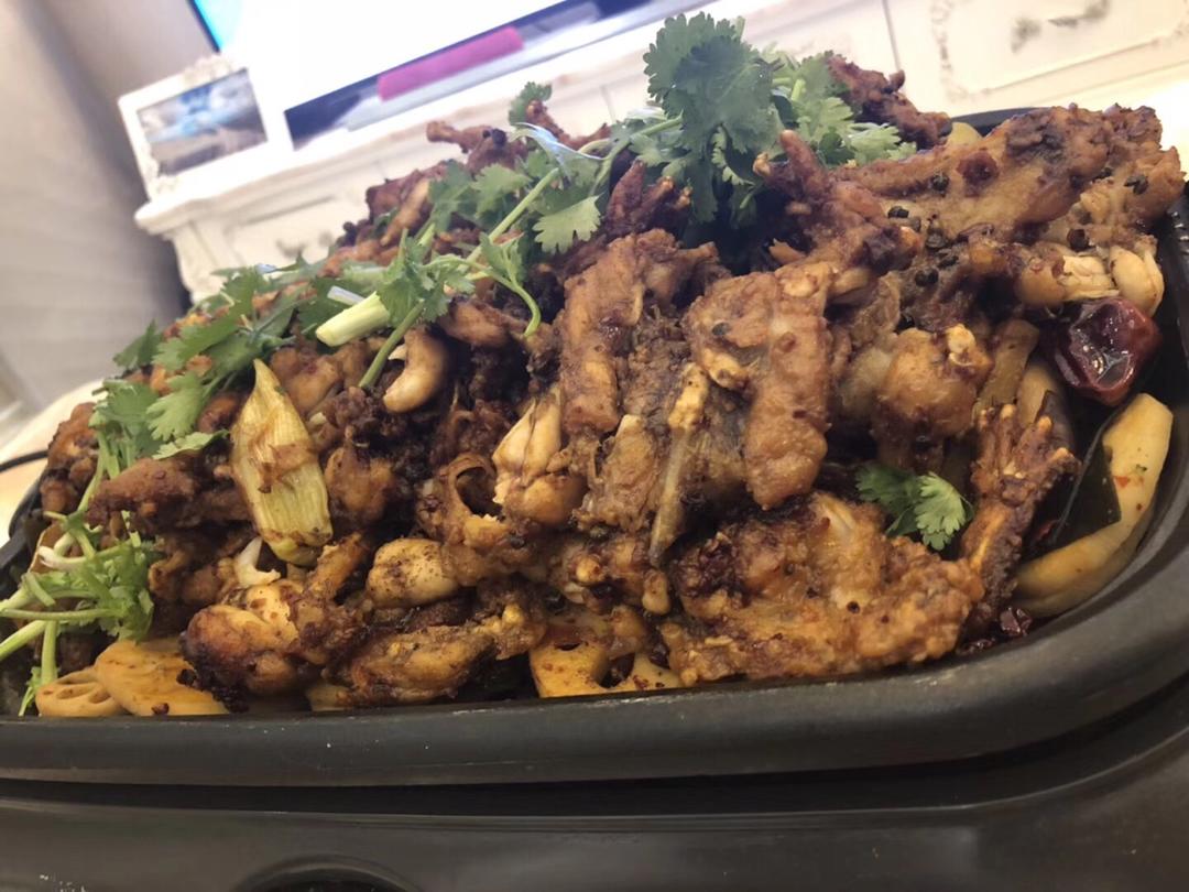干锅牛蛙