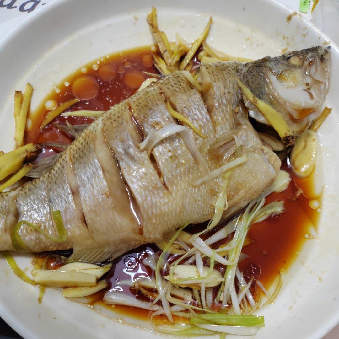 清蒸鲈鱼