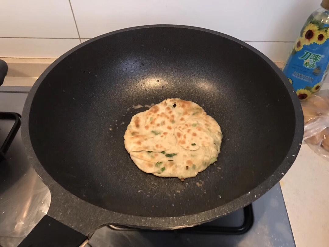 葱油饼（附外酥里嫩的技巧）