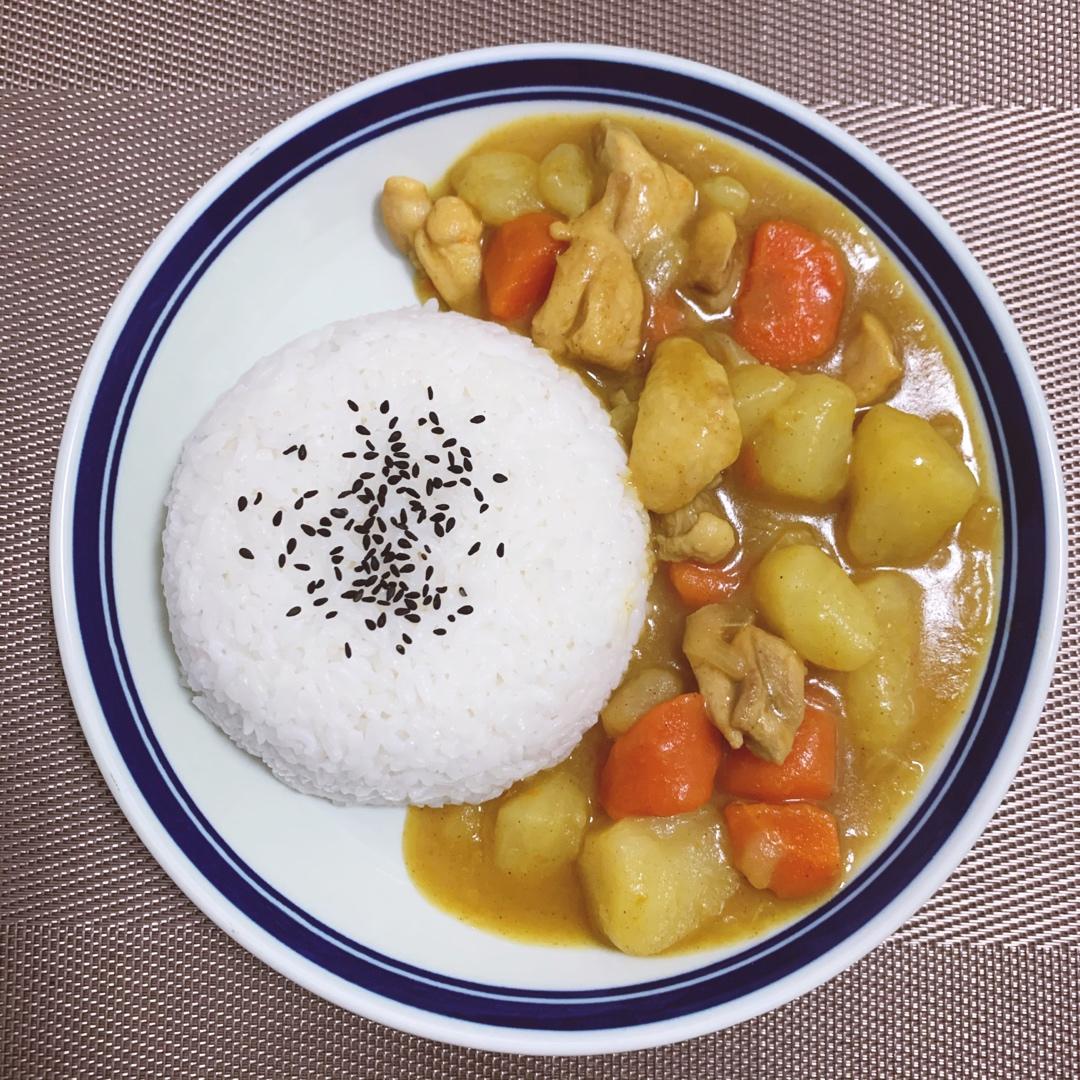 咖喱鸡块饭