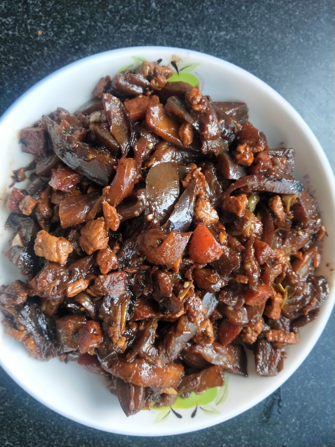 肉沫茄子（非油炸健康版）文末另附万能鱼香汁配方。