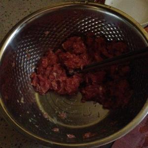 玉米香菇猪肉水饺的做法 步骤1
