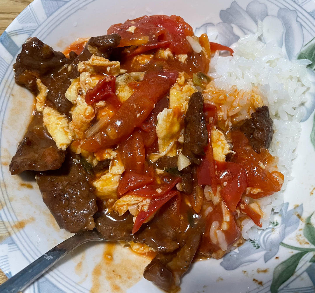 酸甜浓郁～超开胃🔥番茄滑蛋牛肉饭