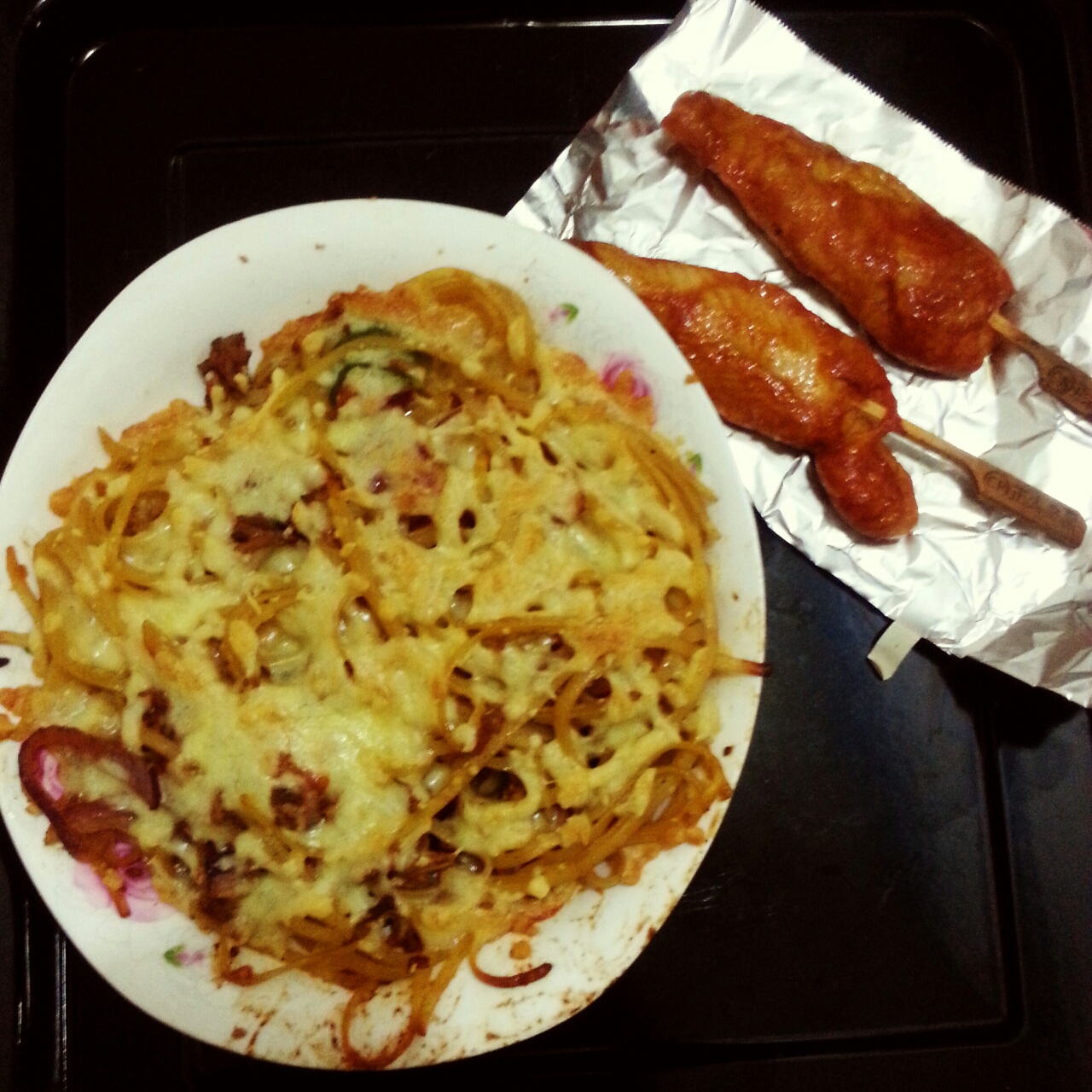 芝士焗番茄肉酱意面