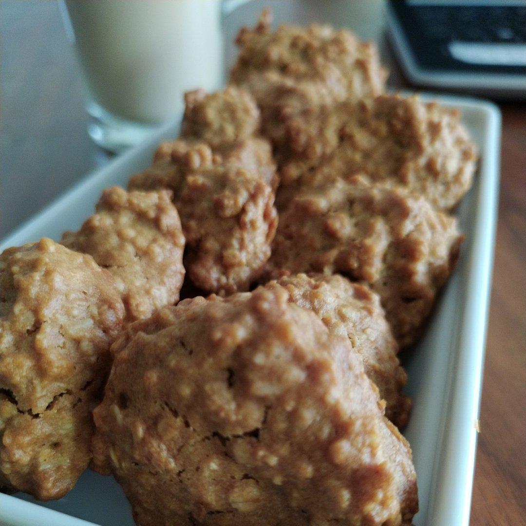 燕麦饼干，无黄油配方无需打发，保证各个酥掉渣，不干不噎不变硬