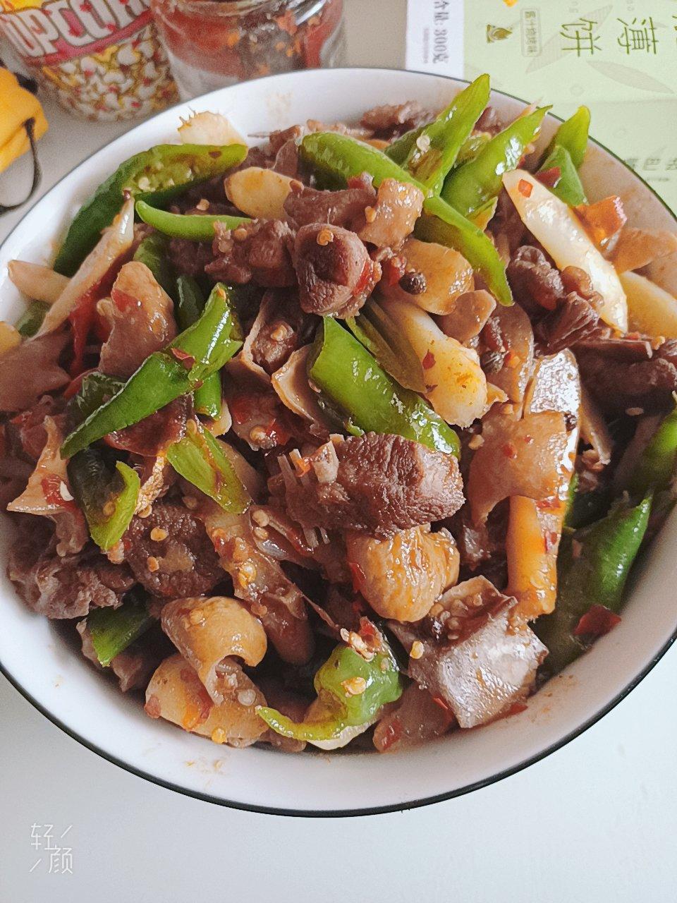 仔姜肥肠鸭