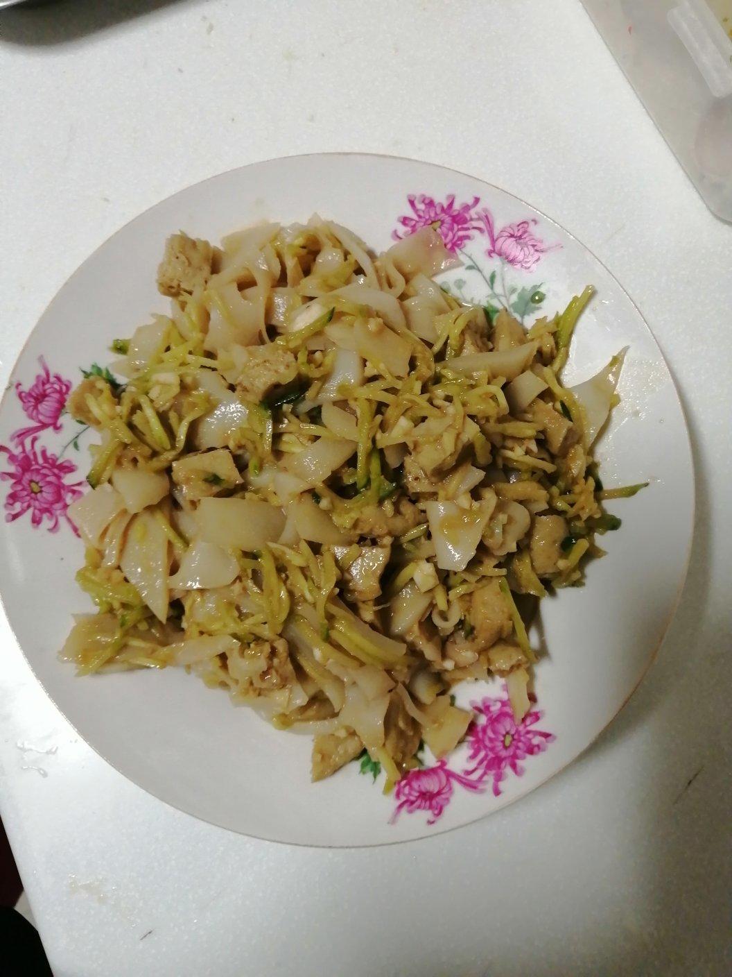 凉皮-家庭自制（告诉你自己做更劲道的秘诀）