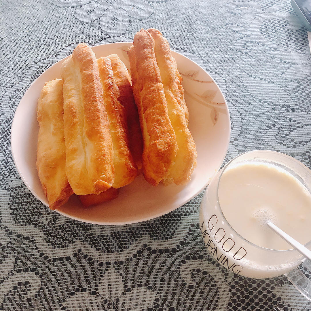 汐泱兮兮做的快手早餐自制油条酵母版不含泡打粉膨松剂