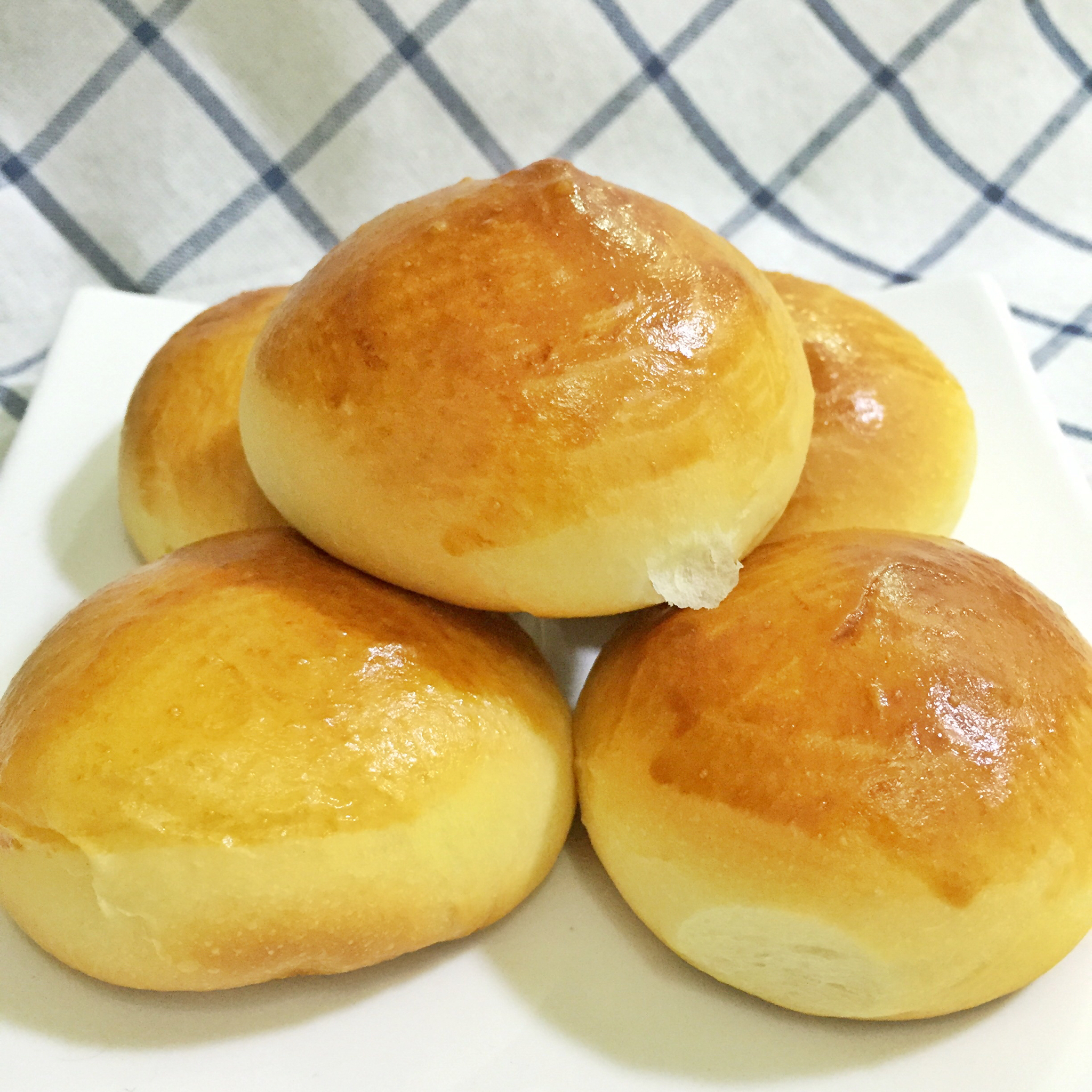 鲜奶油小餐包（一次发酵）