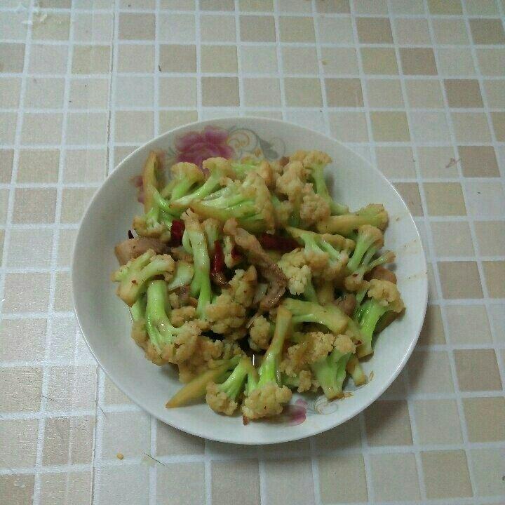 老丁的私房菜-干锅花菜