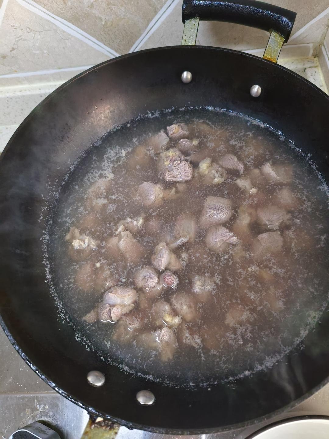 番茄炖带骨牛腩—Staub珐琅铸铁锅