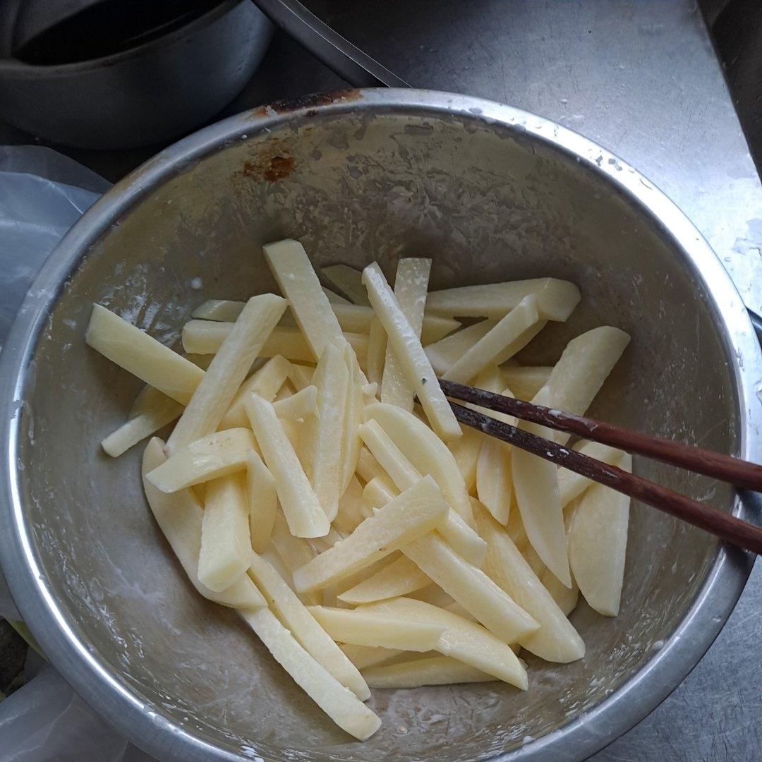 最简单炸薯条，比买的还好吃