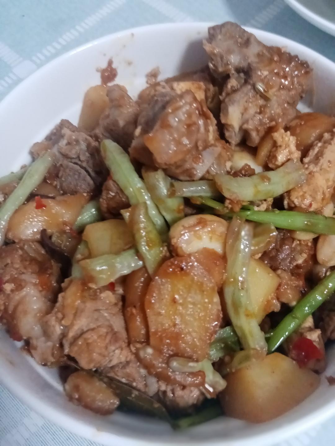 硬菜代表--排骨炖豆角土豆（豆角焖面胚子）