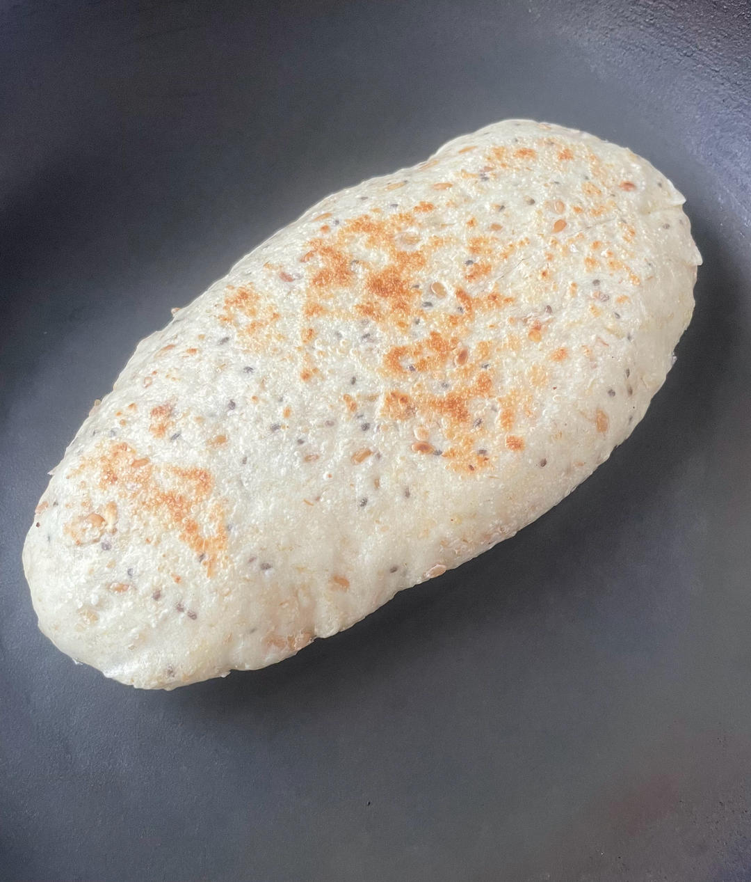 半烫面的口袋饼｜装啥都好吃