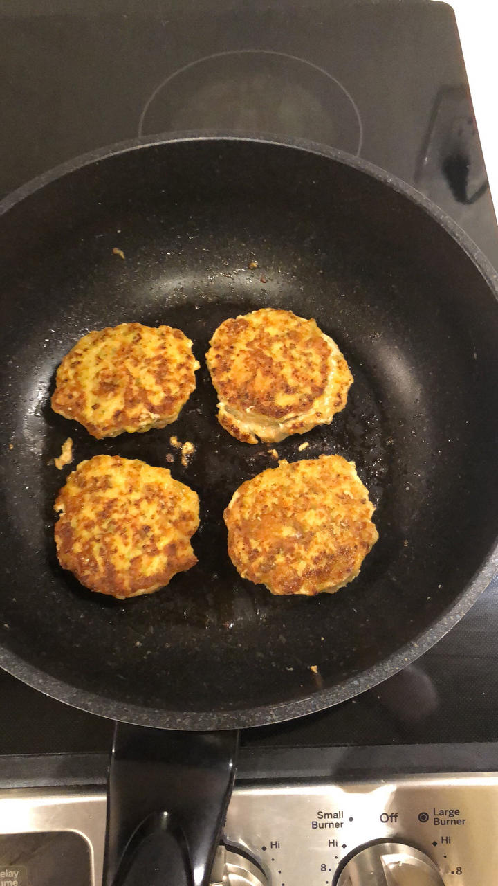 『涵食』吃不胖的减脂健身 • 鸡胸肉蔬菜饼