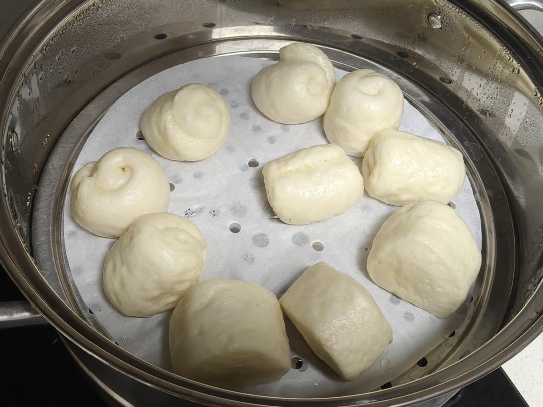 两个人一起炫饭啦！