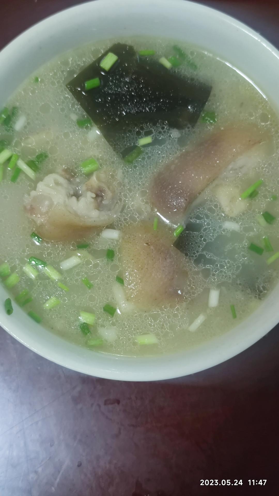 猪蹄海带汤