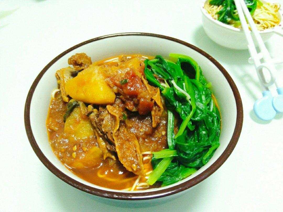 番茄土豆焖牛腩