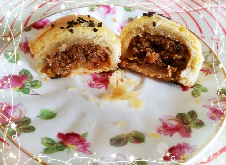 泳式鲜肉榨菜月饼