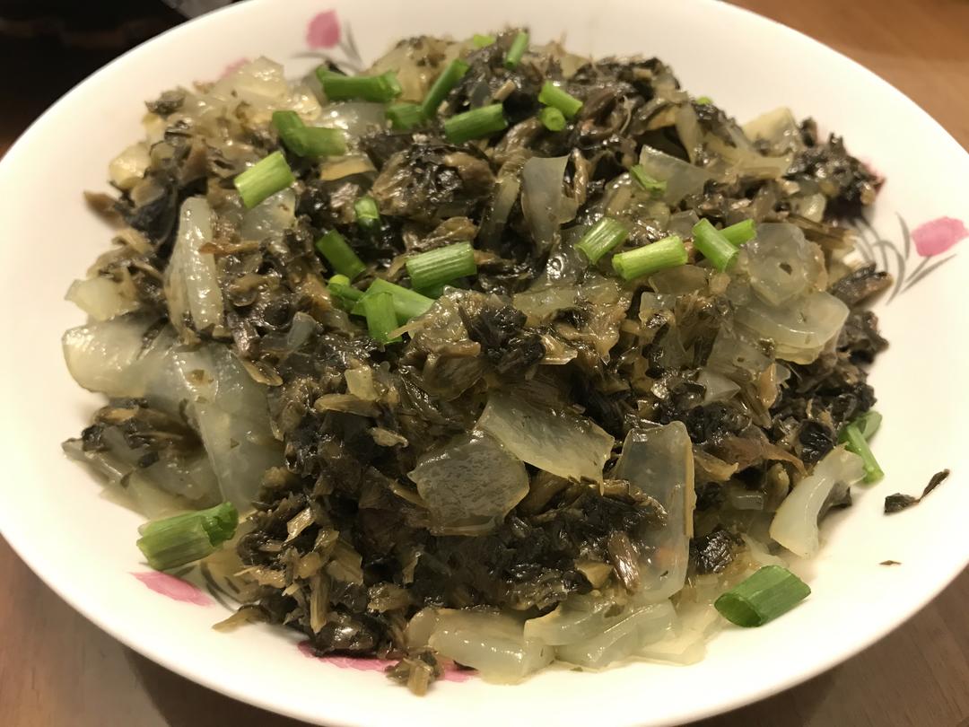 咸菜炒粉皮 好吃的下饭菜