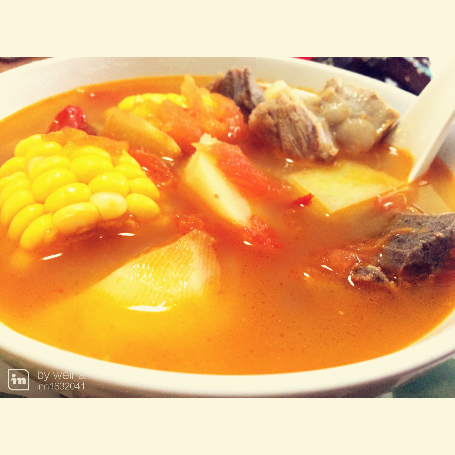 番茄土豆玉米排骨汤