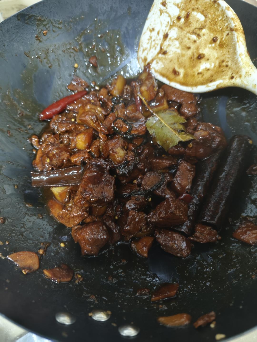 红烧肉（方言：燣lan肉，陕西咸阳武功县地区做法）