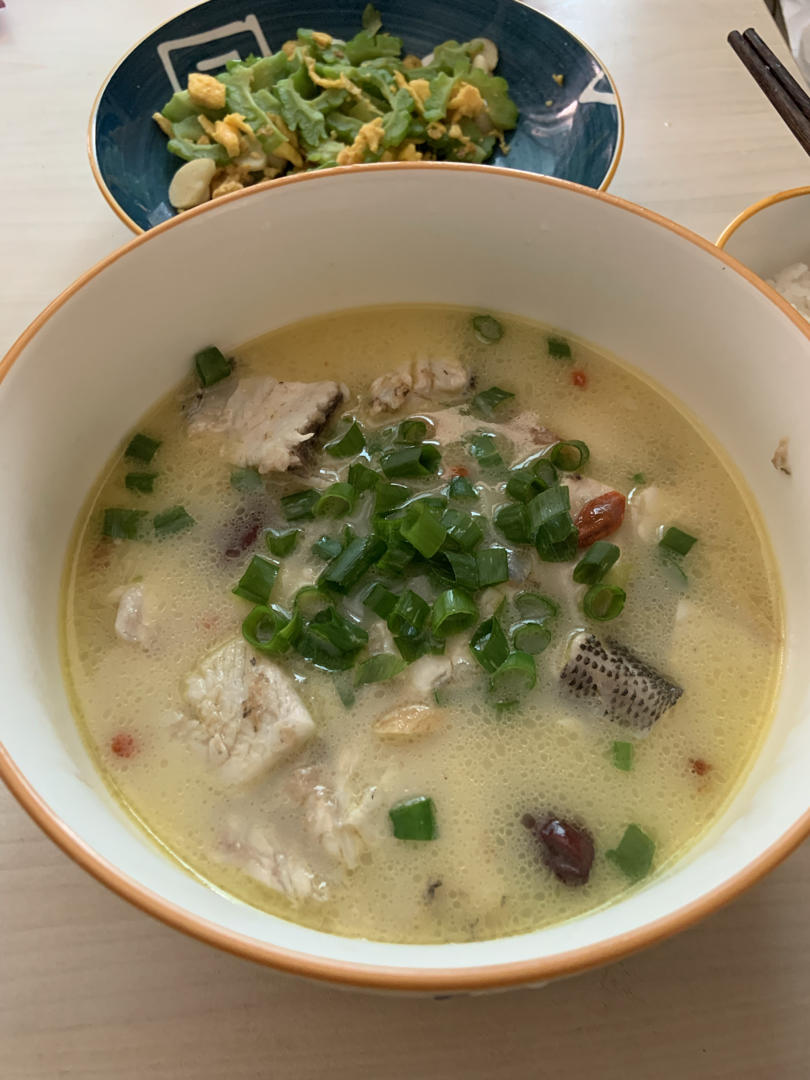 免疫力低下、有伤口，鲈鱼汤喝起来