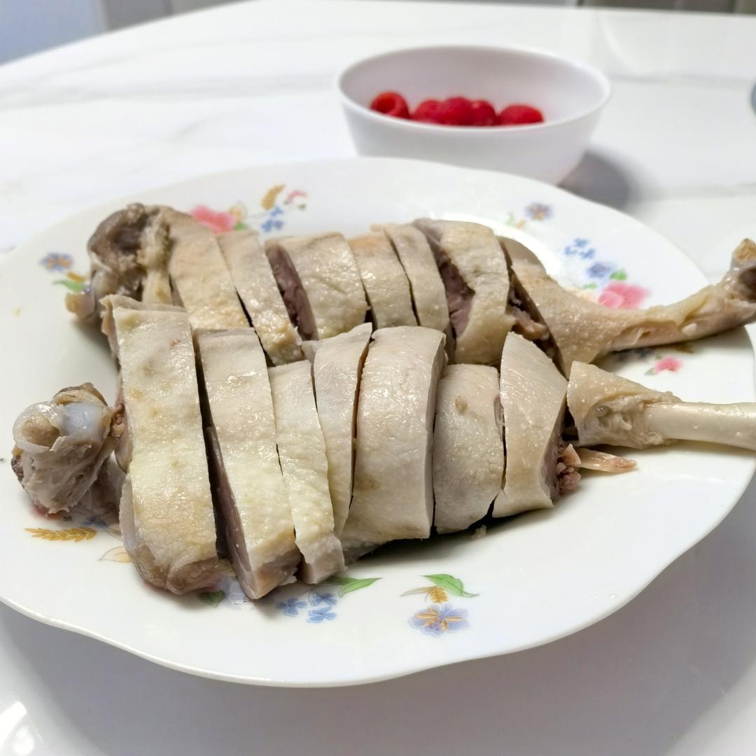 只需盐和时间，南京名菜盐水鸭腿零难度