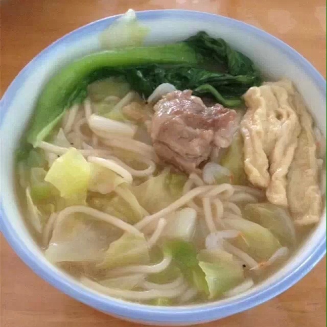 红烧麻油排骨面