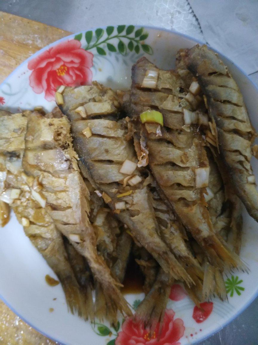 酥香马口鱼