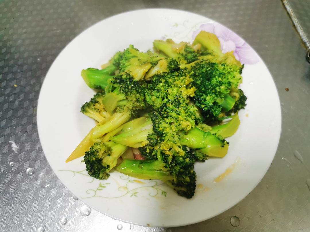 娃爱吃的清炒西兰花🥦