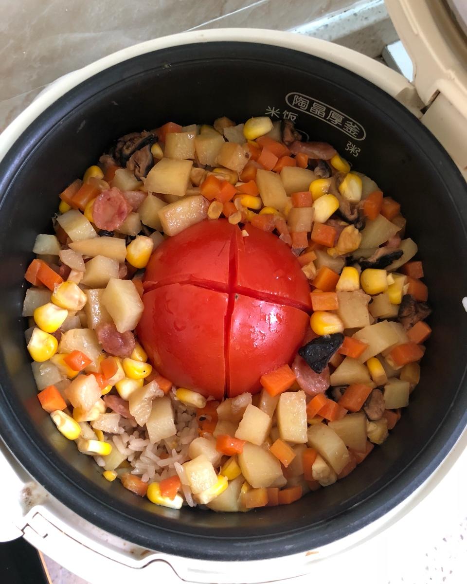 电饭煲 懒人必备～电饭煲腊肠焖饭 卖补品的陈小珊做的懒人必备