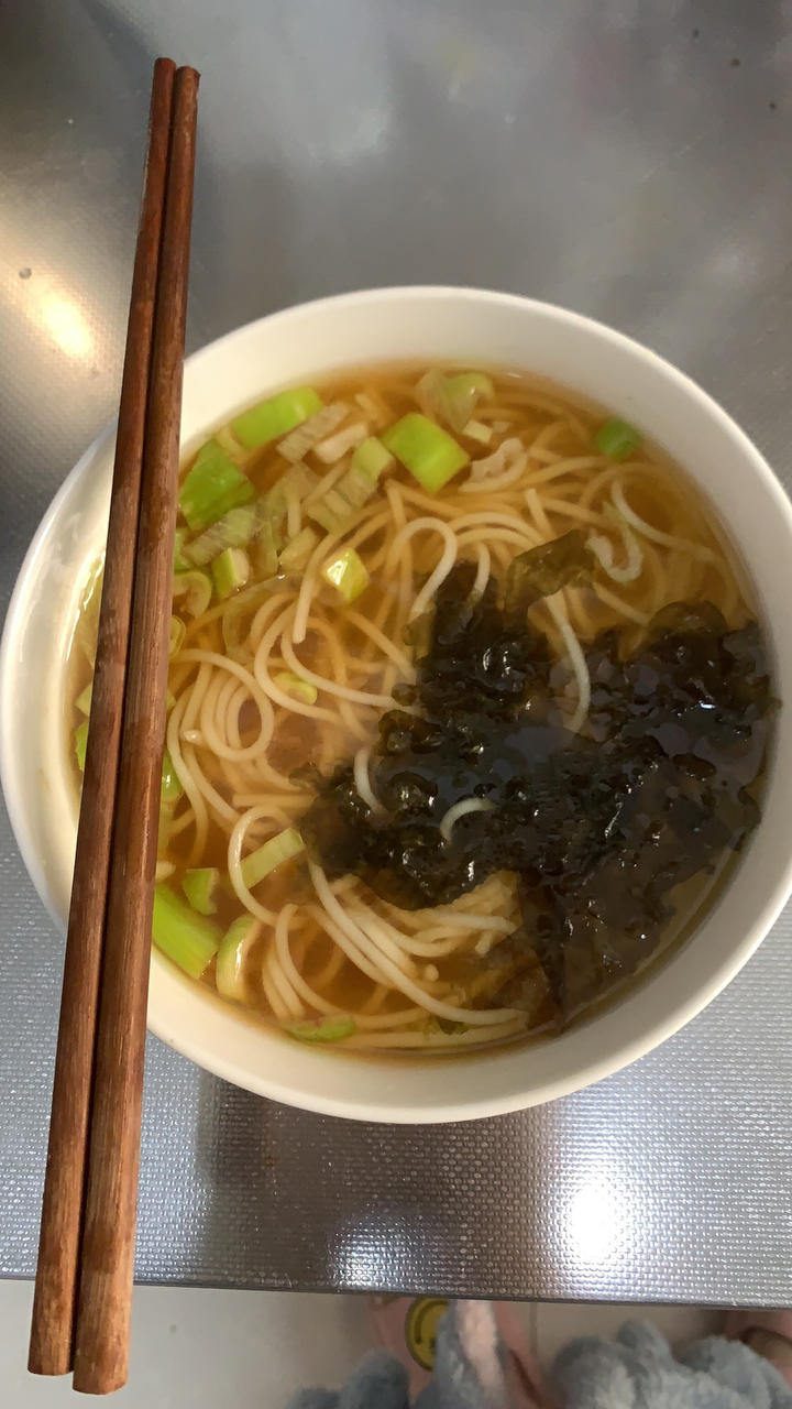 十分钟搞定的热汤面