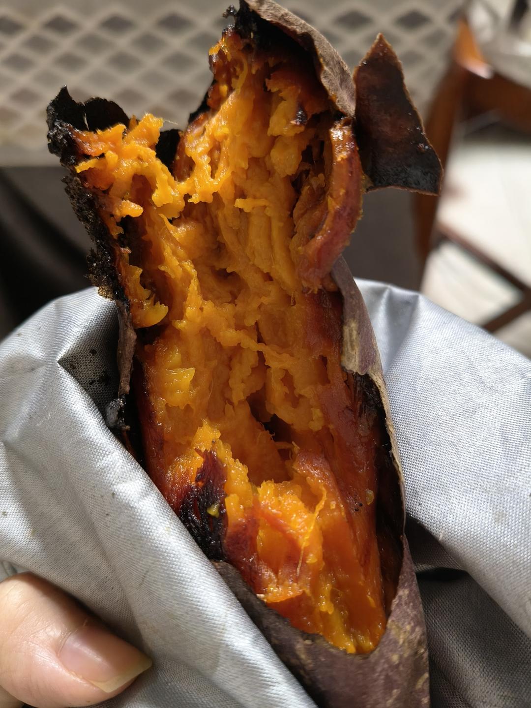 【糯唧唧的烤红薯】糖油四溢皮肉分离外糯里嫩吸溜着吃！