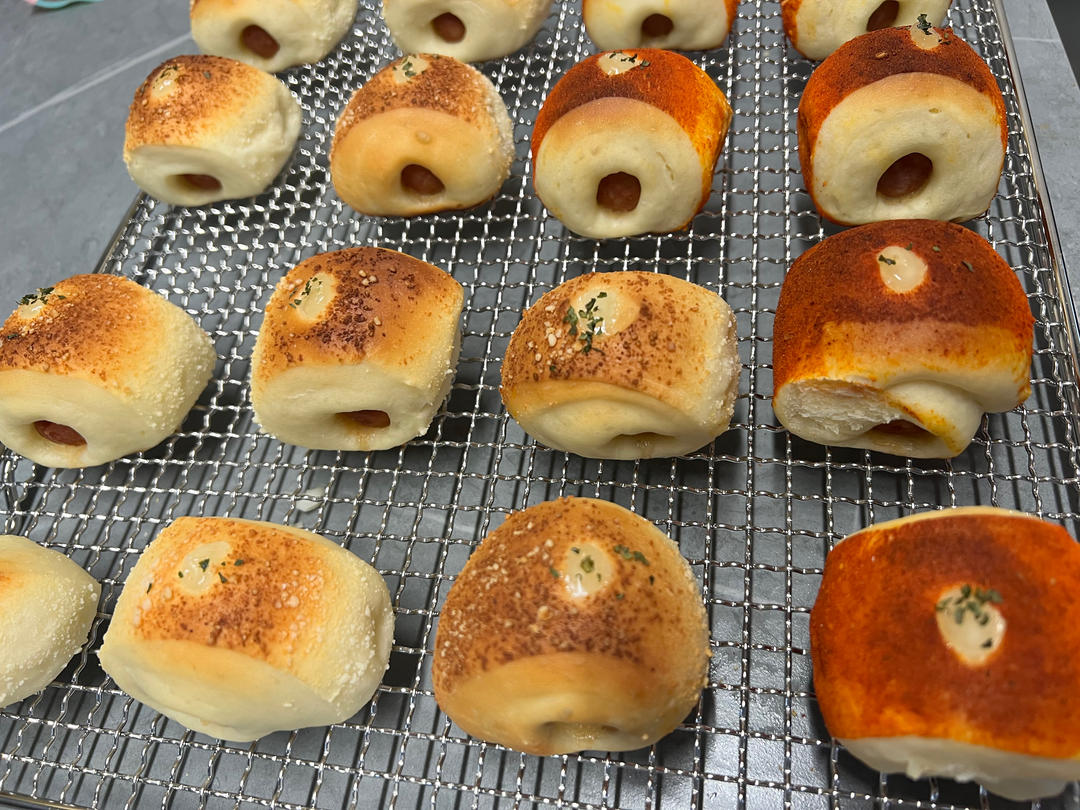 小可爱系列--迷你芝士肠仔包