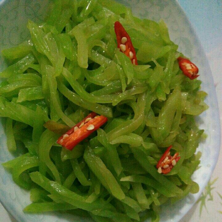 清炒莴笋丝