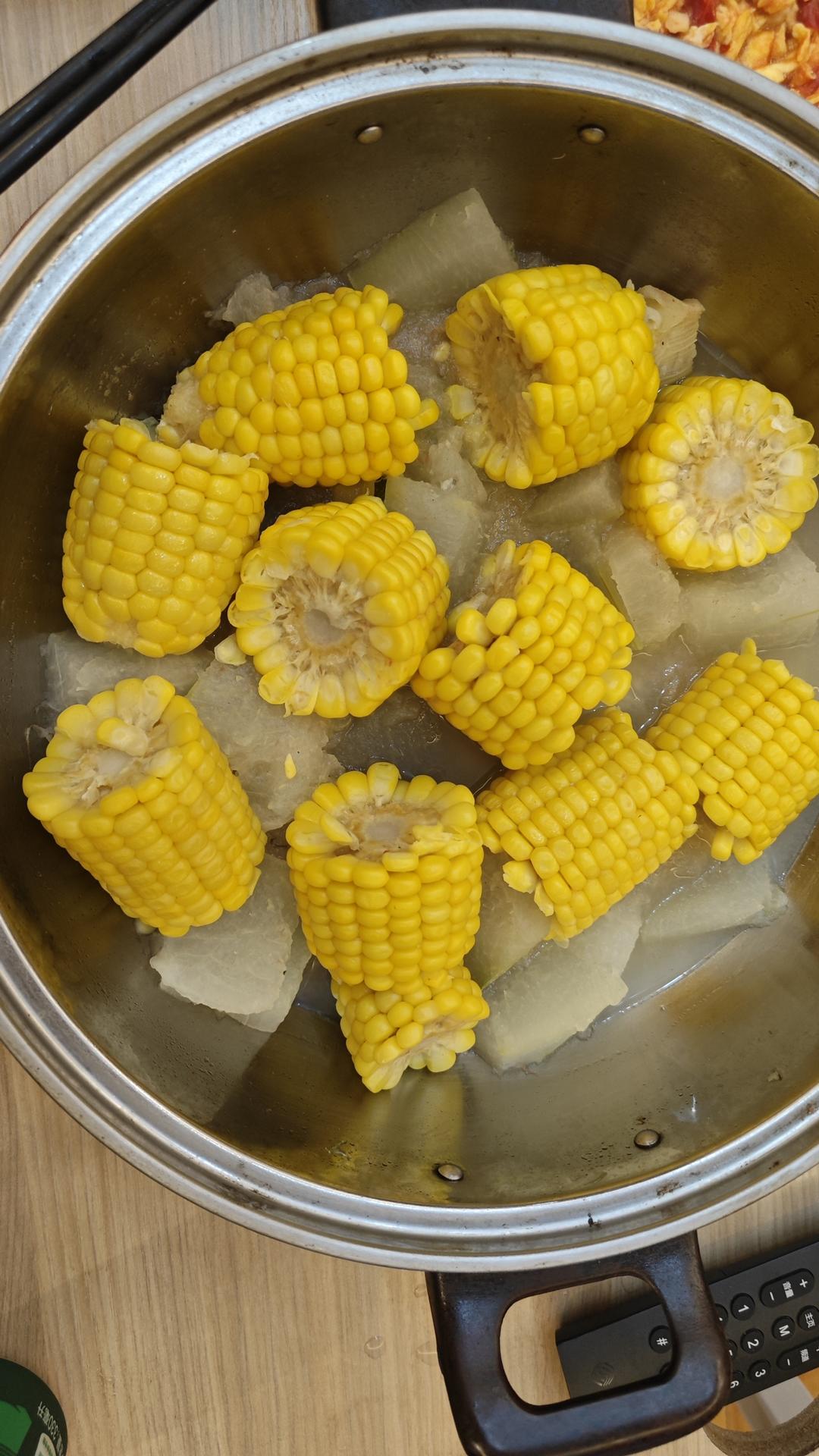 越吃越瘦的减脂餐——冬瓜玉米汤