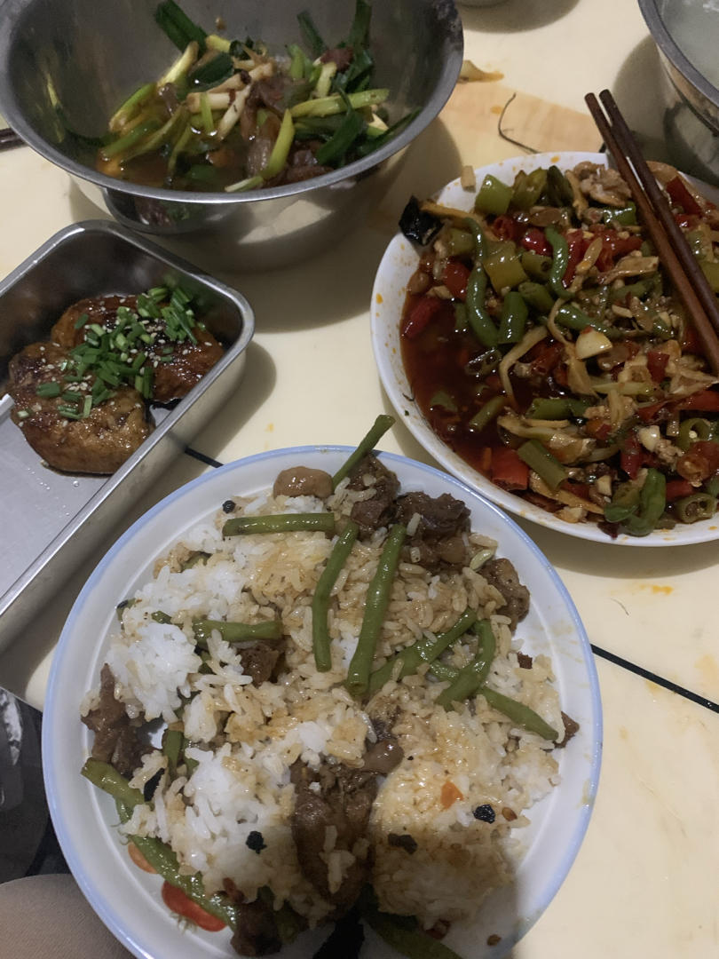 鸡肉豆角土豆饭