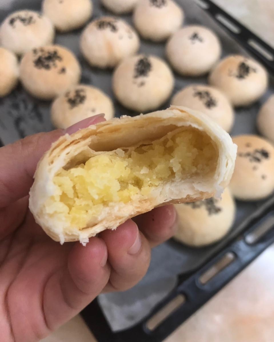酥皮绿豆饼   酥得掉渣渣