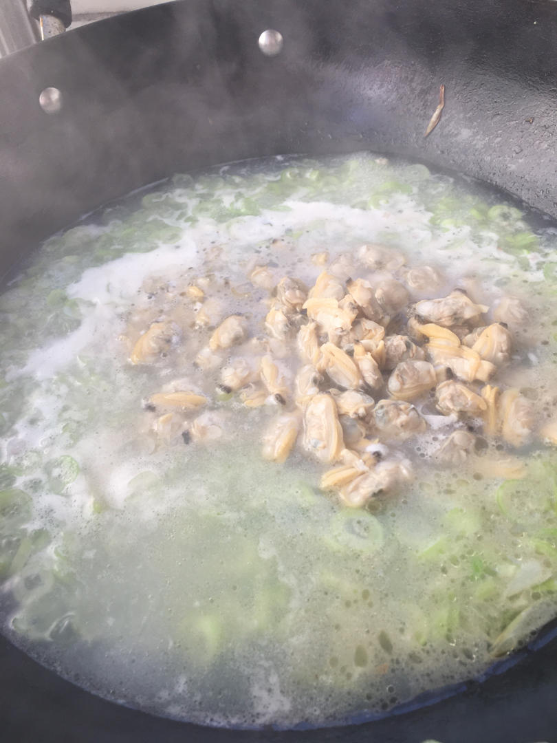 青岛芸豆蛤蜊打卤面