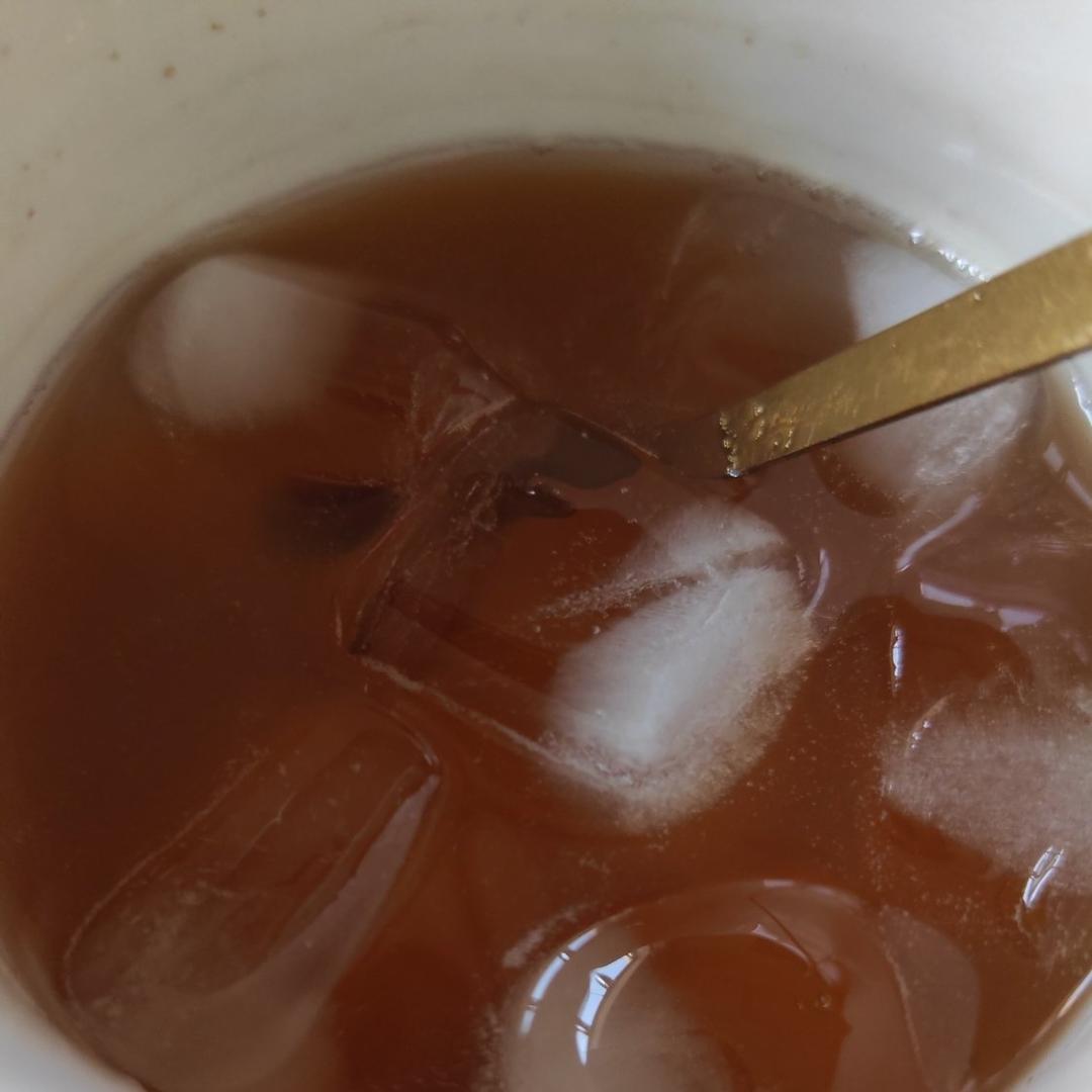 椰子水冰摇咖啡